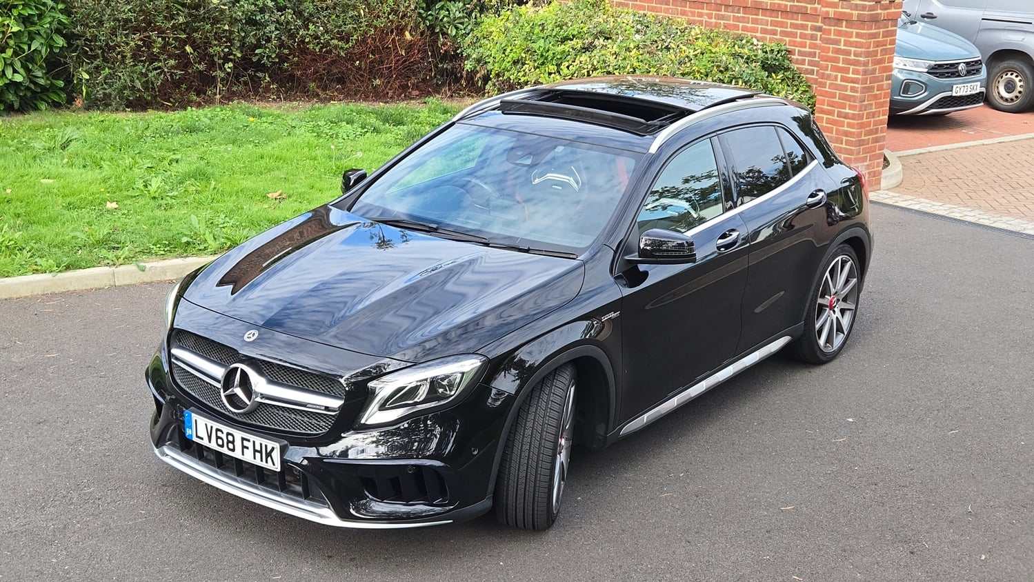 [ berth ]Mercedes-Benz GLA