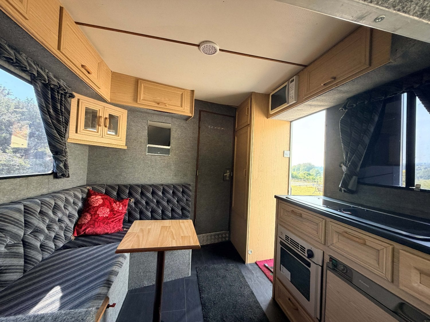 Ascot Supreme Iveco Euro Cargo Horsebox - Trailers & Horseboxes in Andover