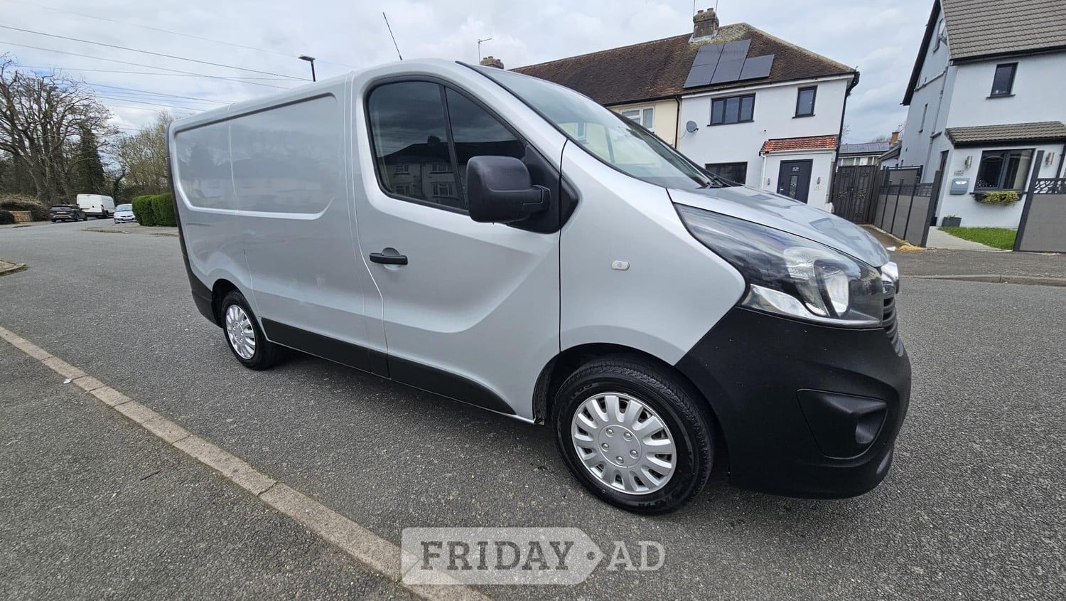 Vauxhall Vivaro 2016 - Vans & Commercial Vehicles in Slough