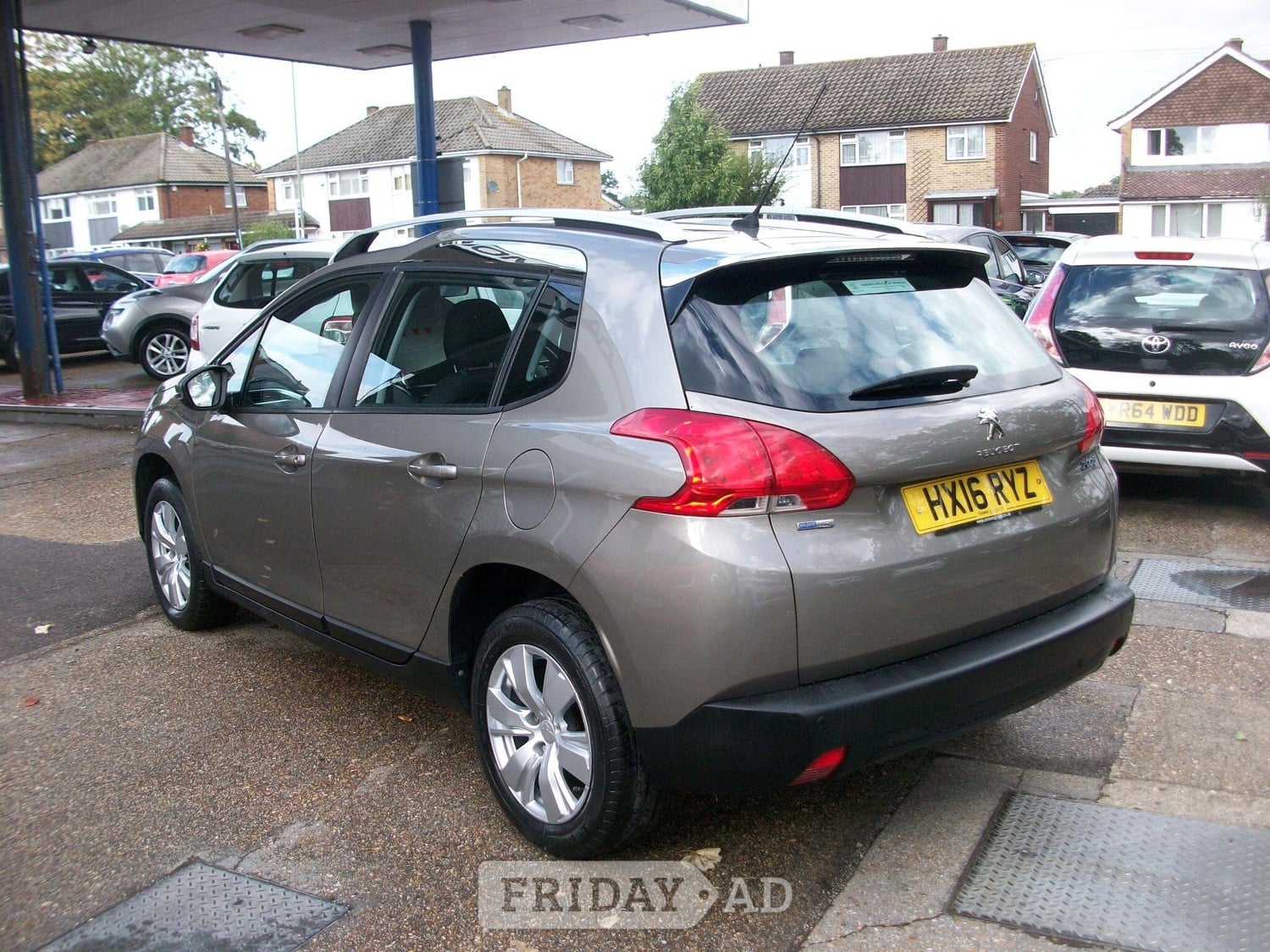 Peugeot 2008 2016 - Cars