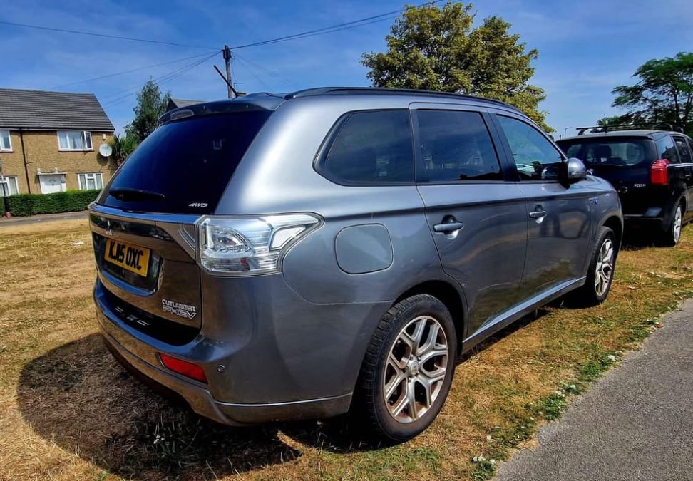 [ berth ]Mitsubishi Outlander