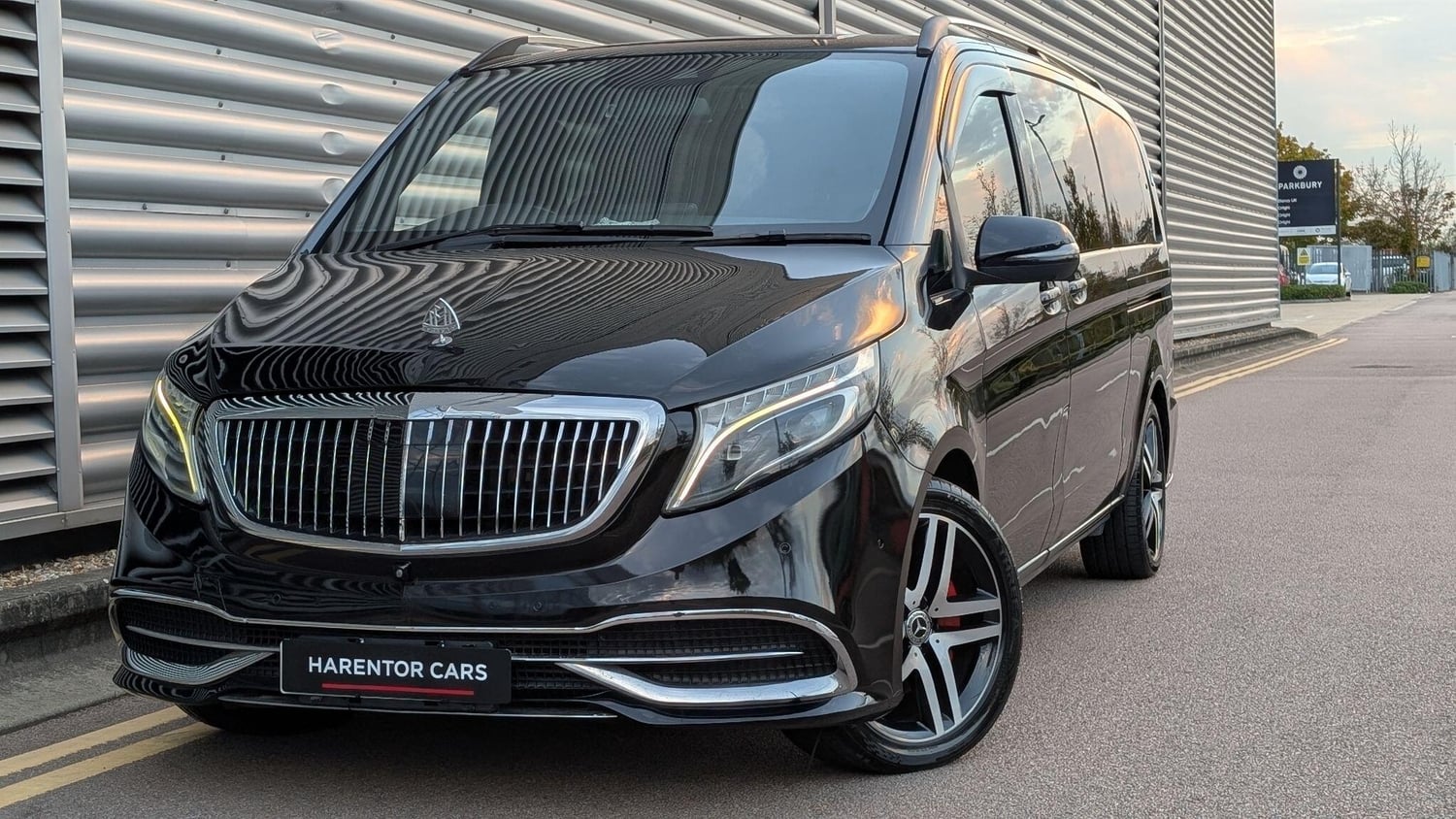 [ berth ]Mercedes-Benz V Class