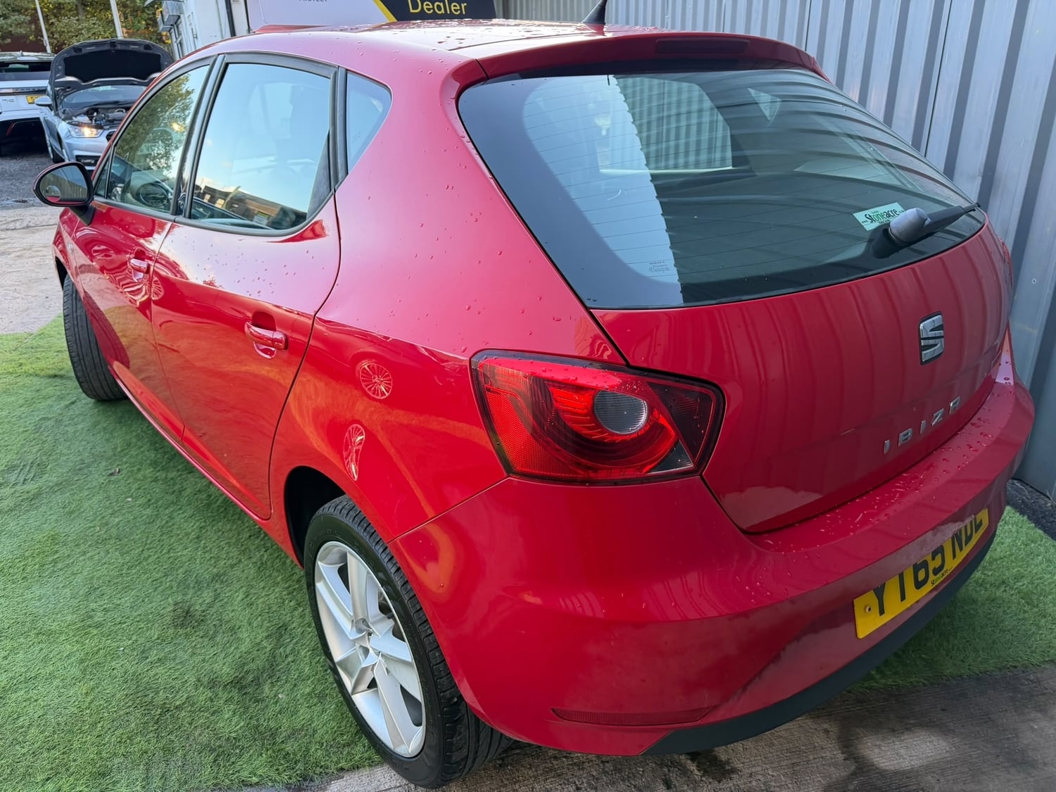 [ berth ]SEAT Ibiza