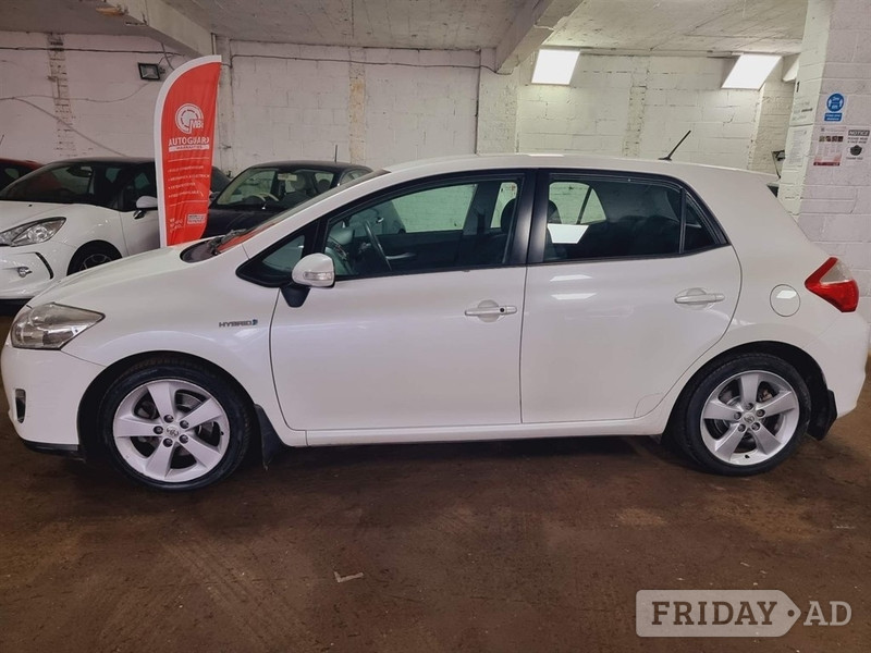 Toyota Auris 2010 - Cars