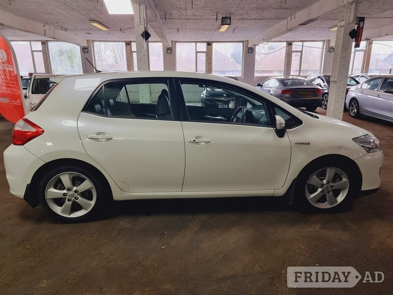 Toyota Auris 2010 - Cars in Birmingham