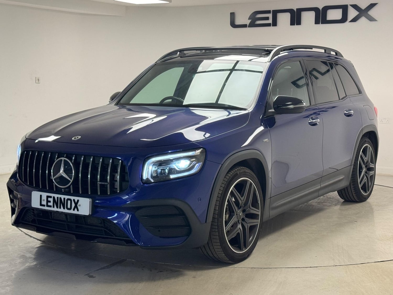 [ berth ]Mercedes-Benz GLB