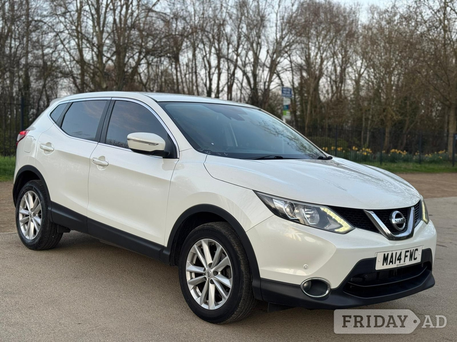 Nissan Qashqai 2014 in Hillingdon