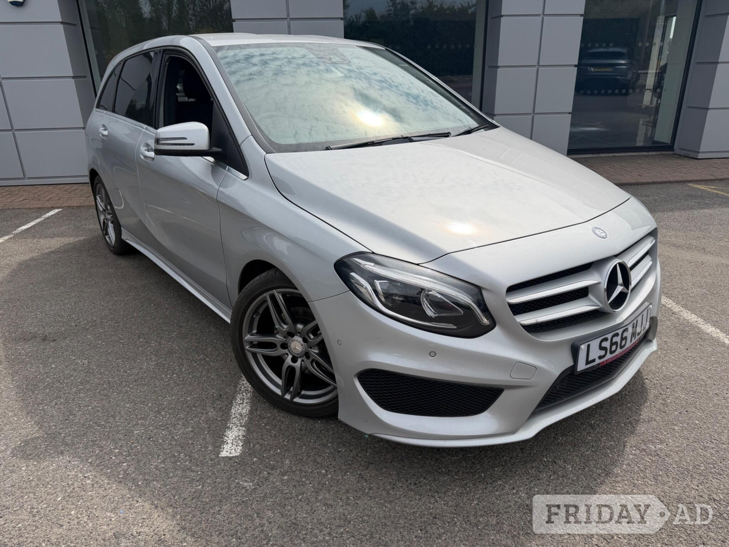 Mercedes-Benz B Class 2016 - Cars in Gillingham