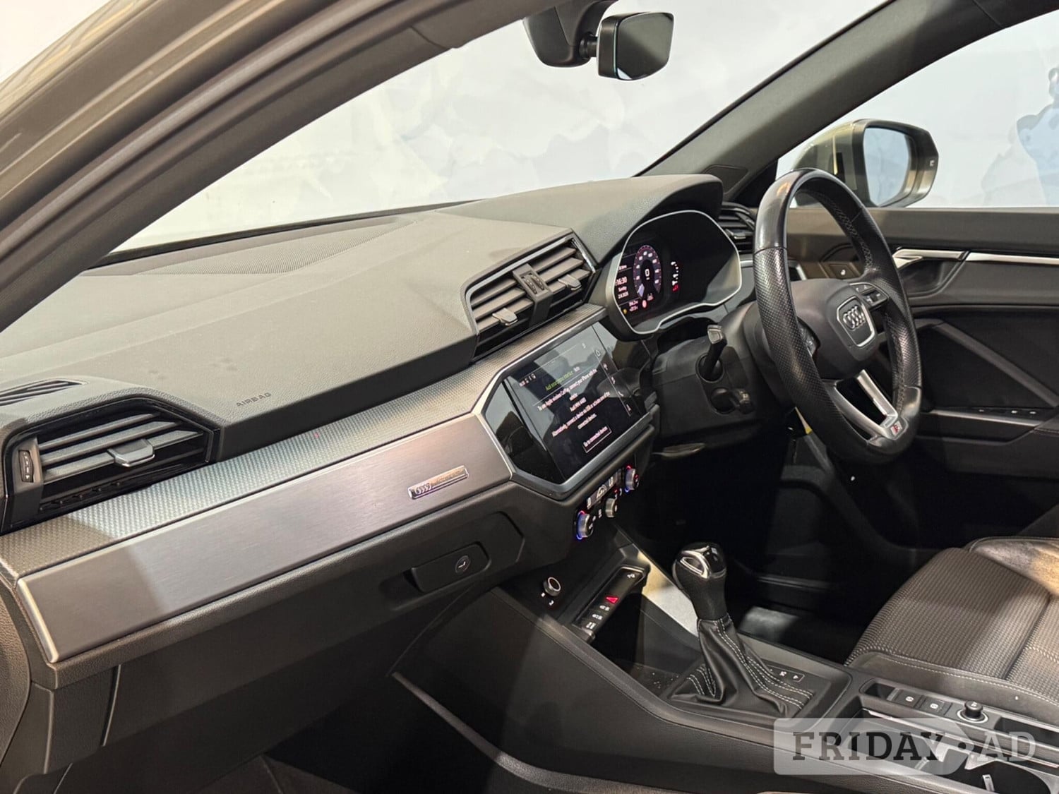 [ berth ]Audi Q3