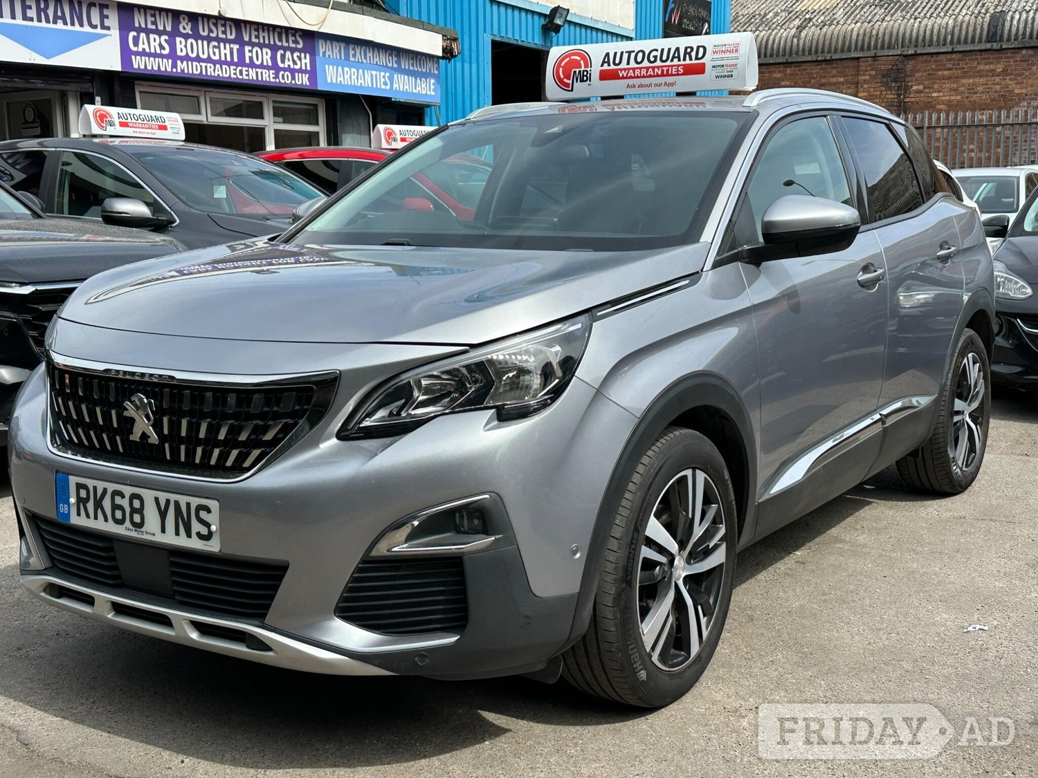 [ berth ]Peugeot 3008