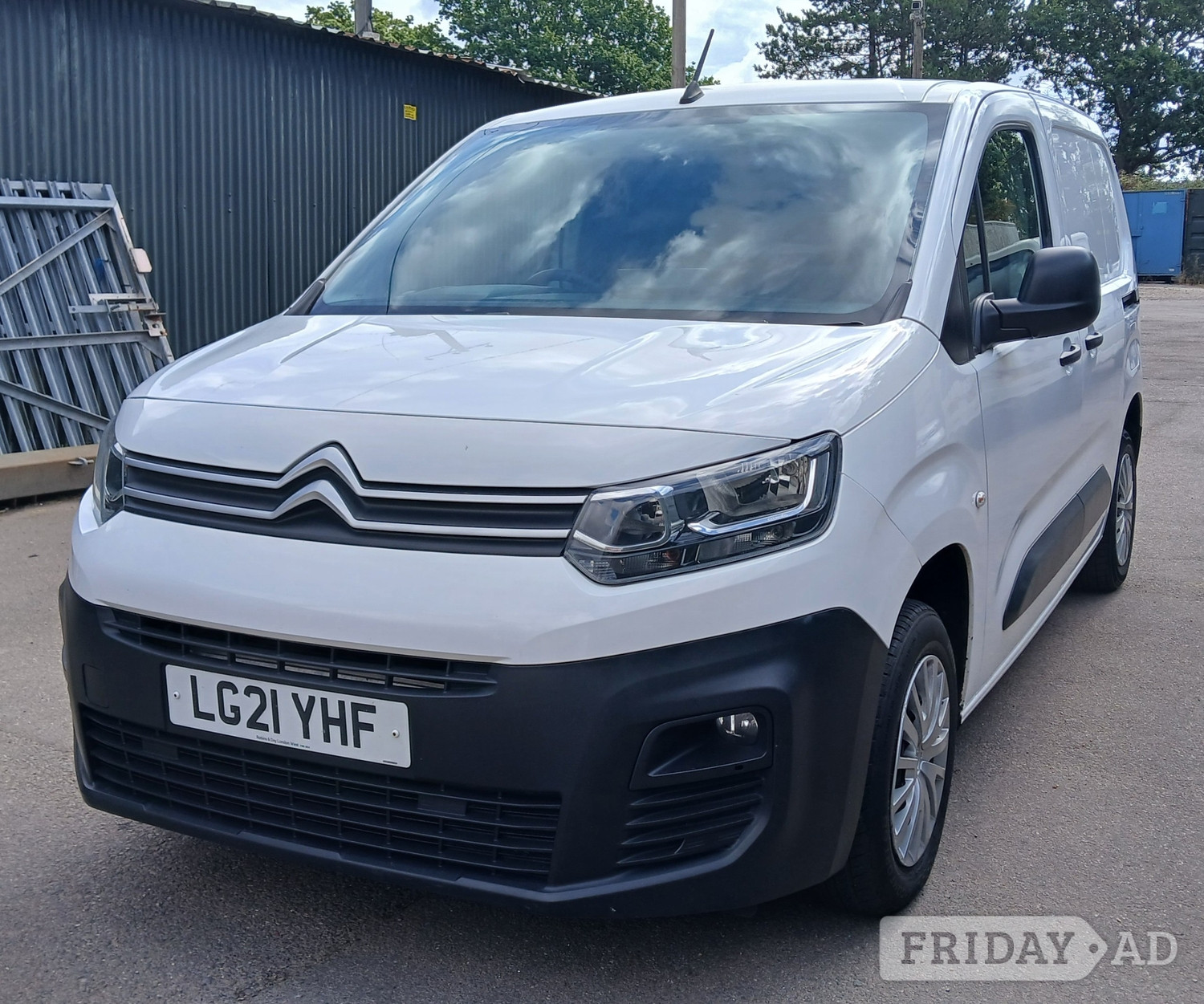 [ berth ]Citroen Berlingo