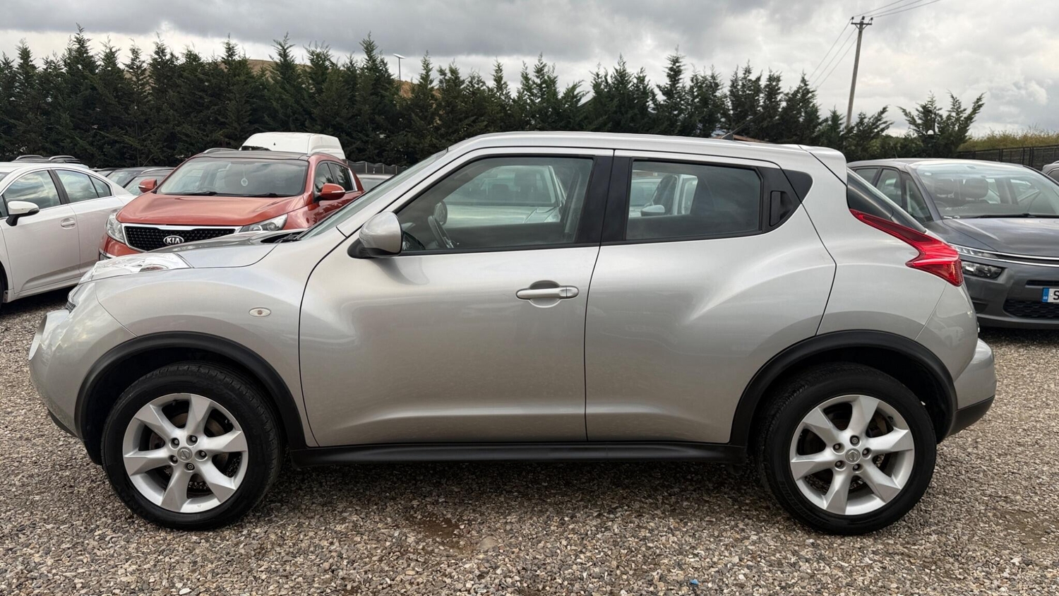 Nissan Juke 2011 - Cars