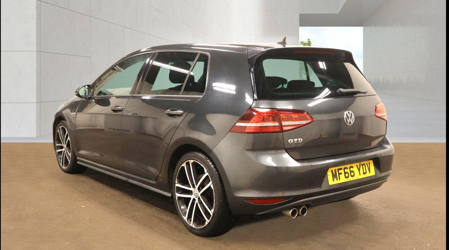 [ berth ]Volkswagen Golf