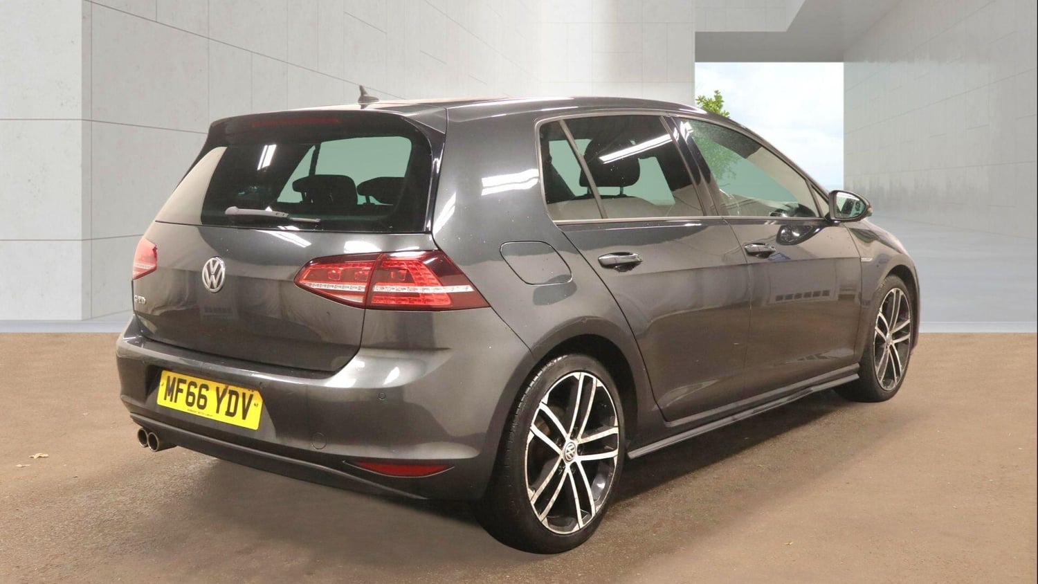 Volkswagen Golf 2016 - Cars