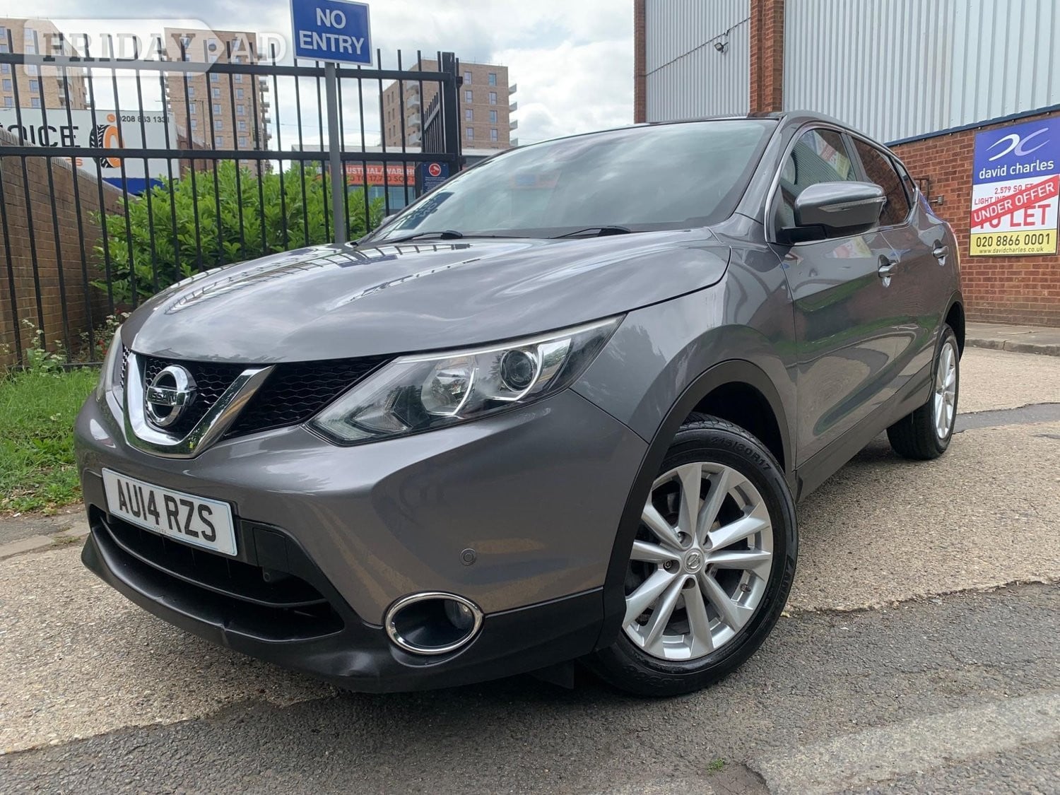 Nissan Qashqai 2014 in Harrow