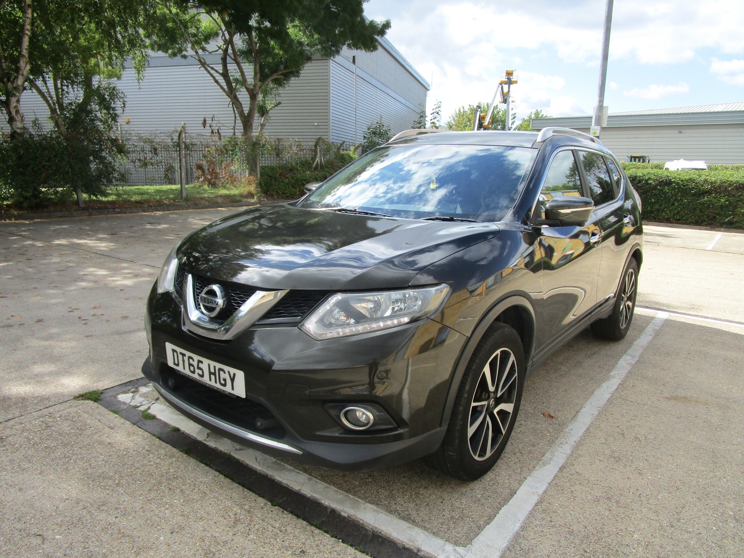 [ berth ]Nissan X-Trail