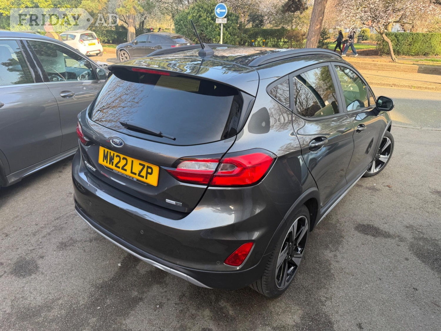 [ berth ]Ford Fiesta