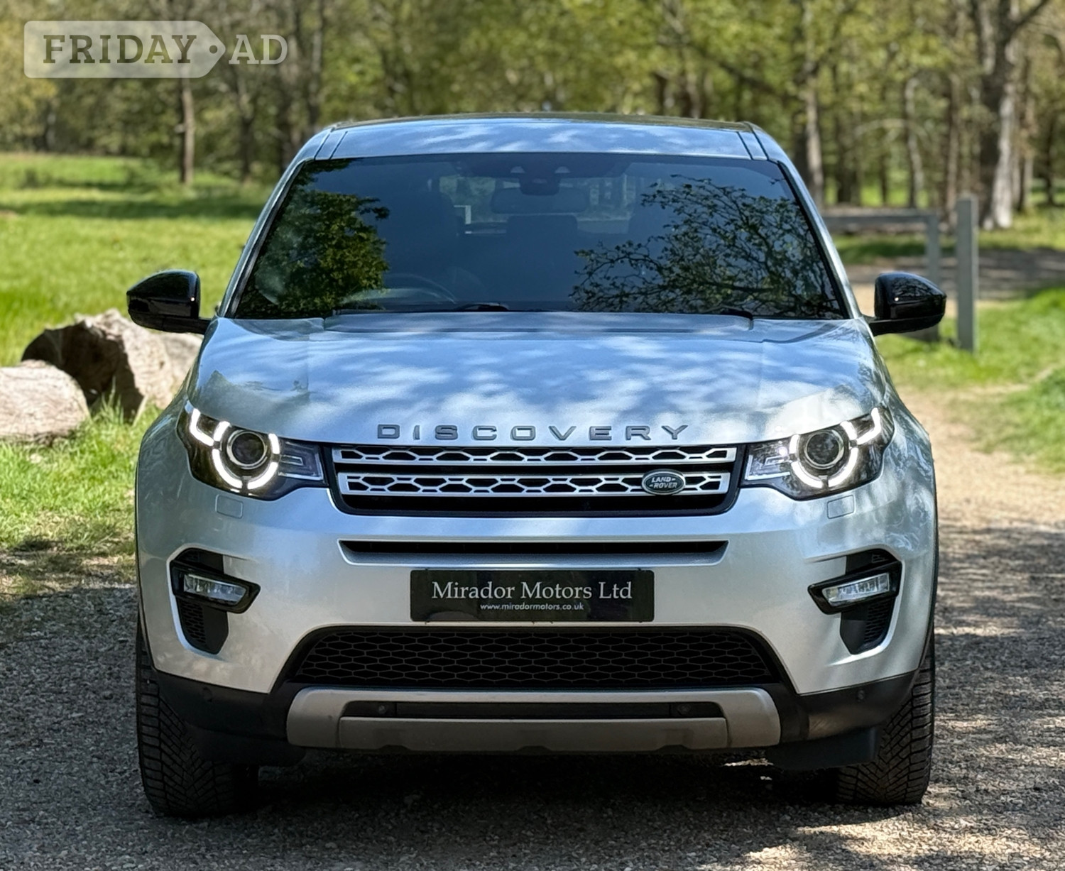 [ berth ]Land Rover Discovery Sport