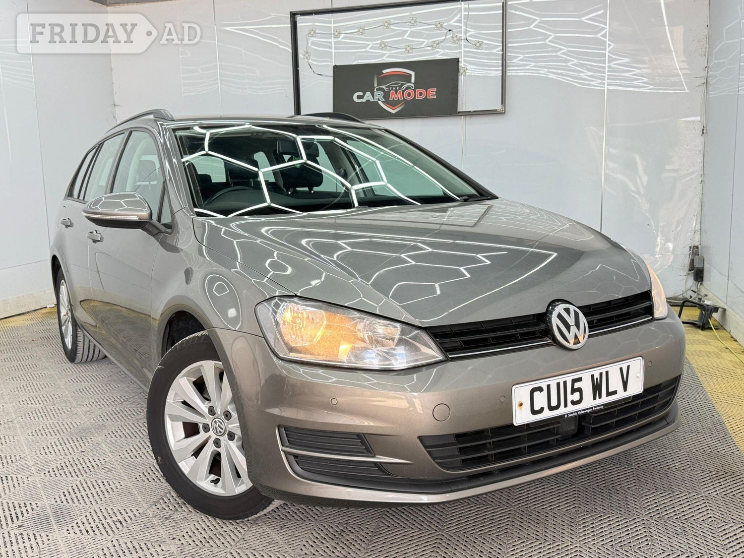 Volkswagen Golf 2015 - Cars
