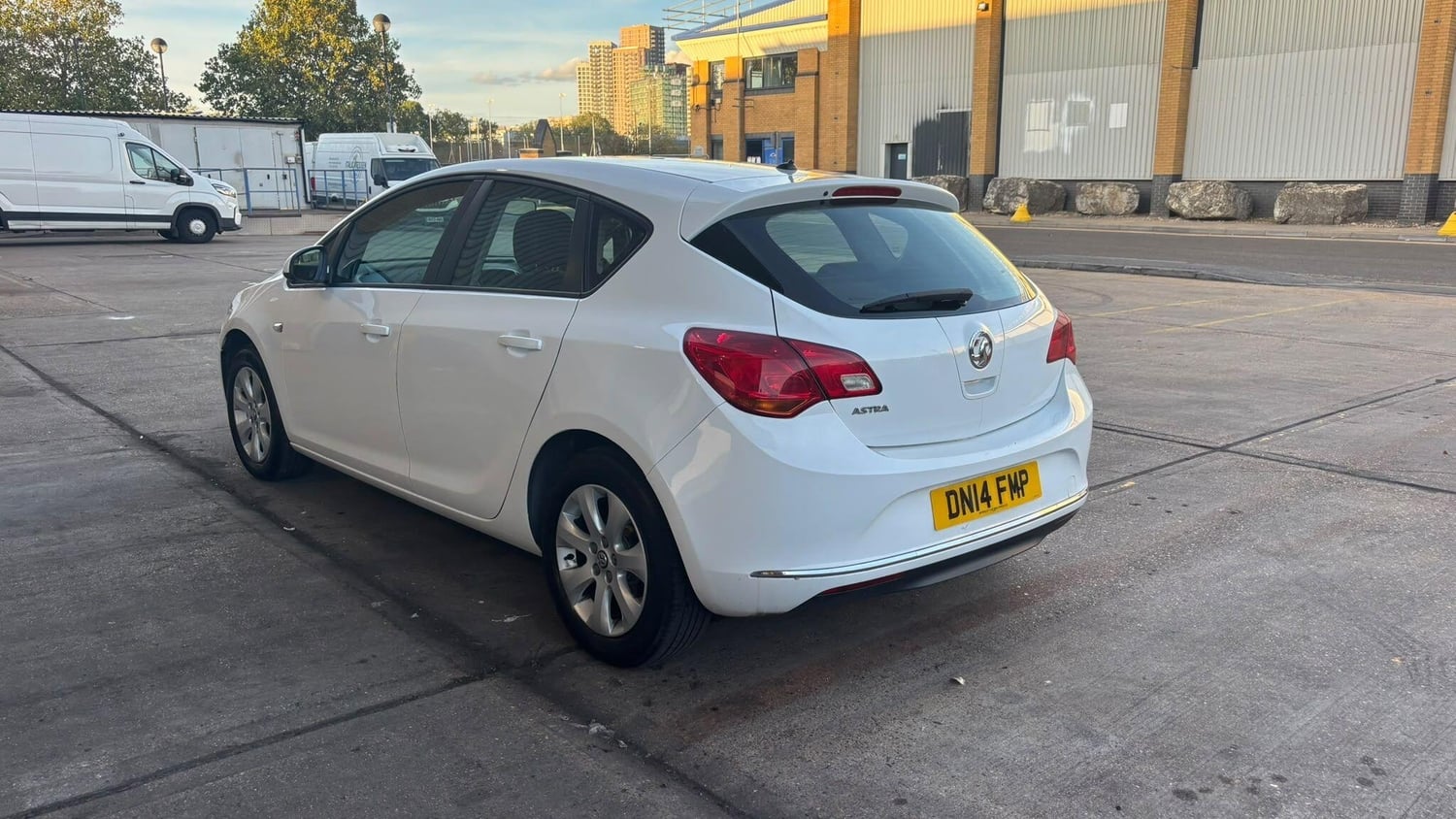 Vauxhall Astra 2014 - Cars in Wembley