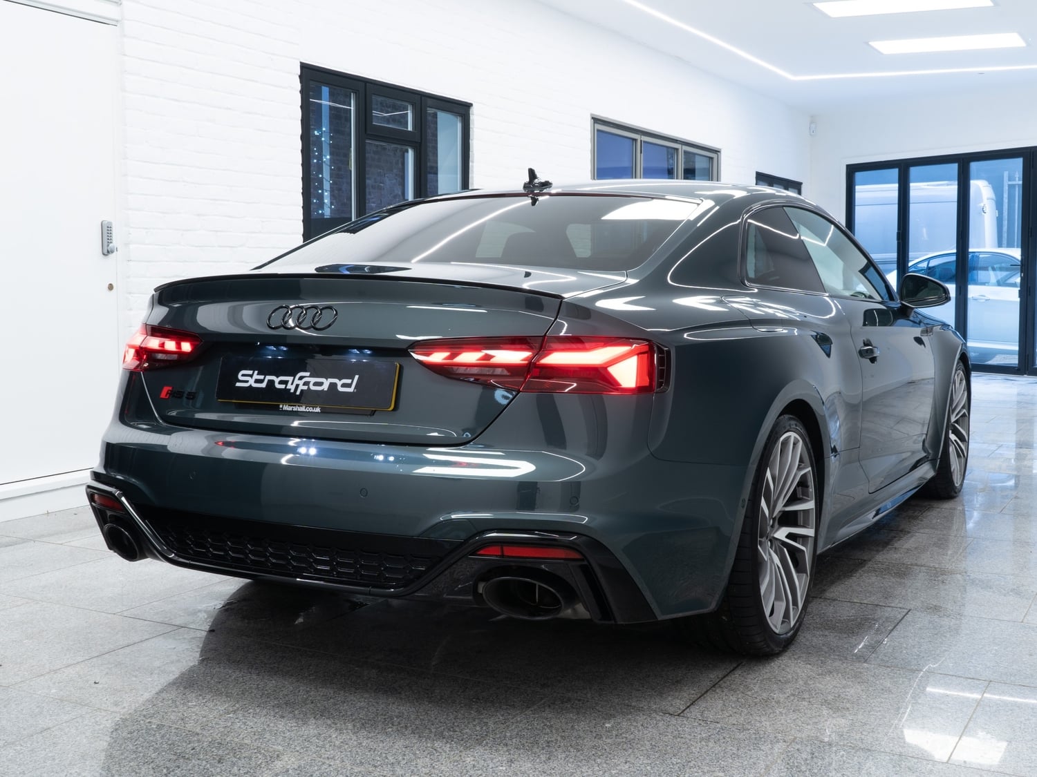 [ berth ]Audi RS5