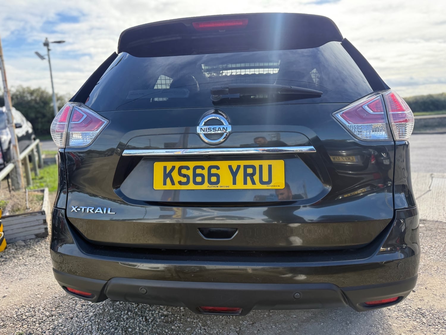 Nissan X-Trail 2016 - Cars in Burford