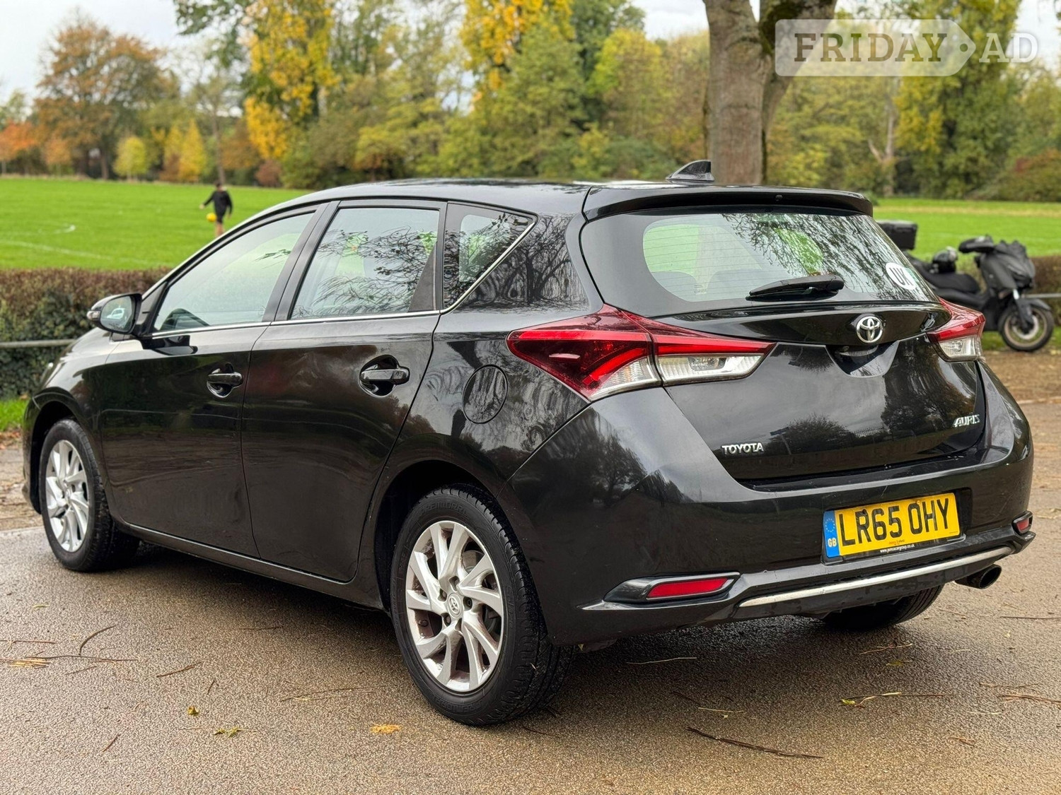 Toyota Auris 2015 - Cars