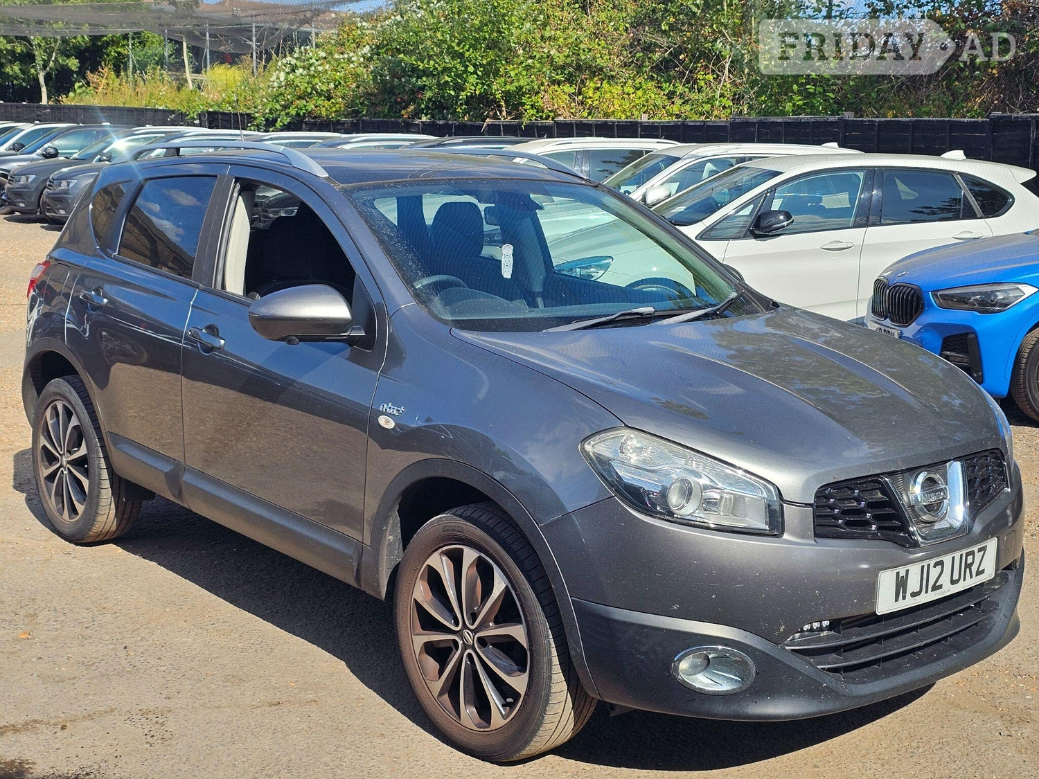 Nissan Qashqai 2012 in Addlestone