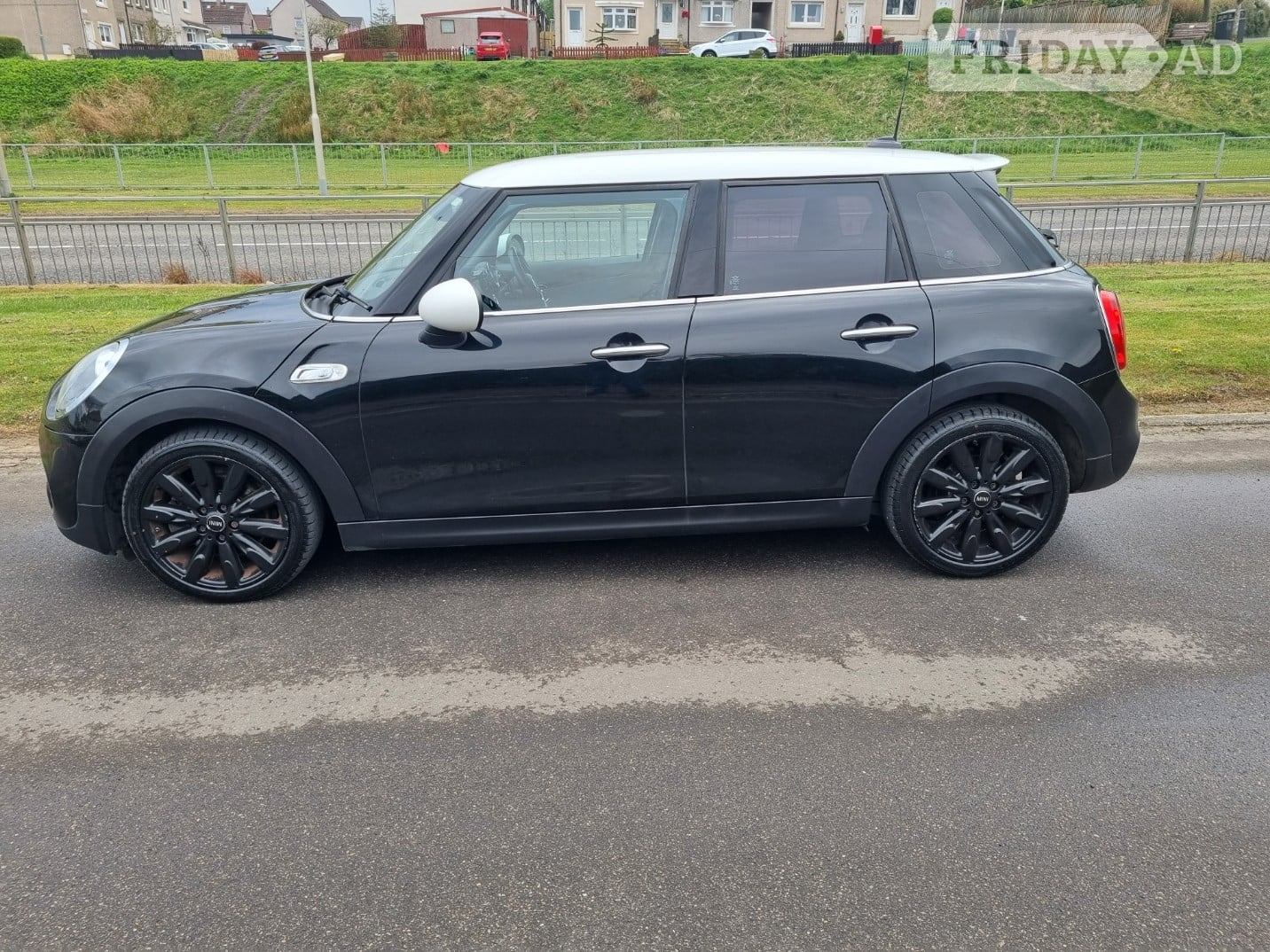 Mini Hatch 2015 - Cars in Shotts