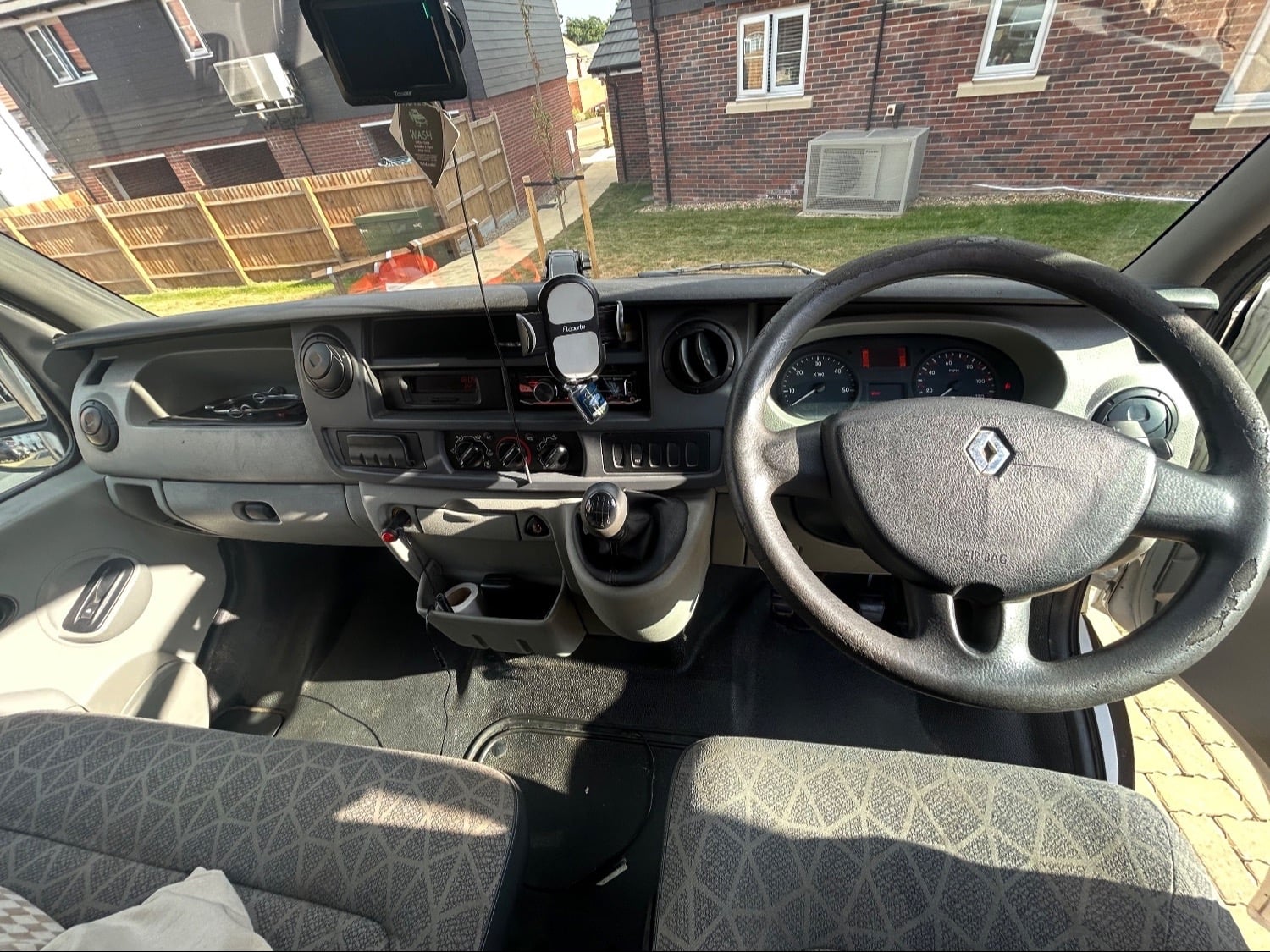Custom  Renault Horsebox - Trailers & Horseboxes
