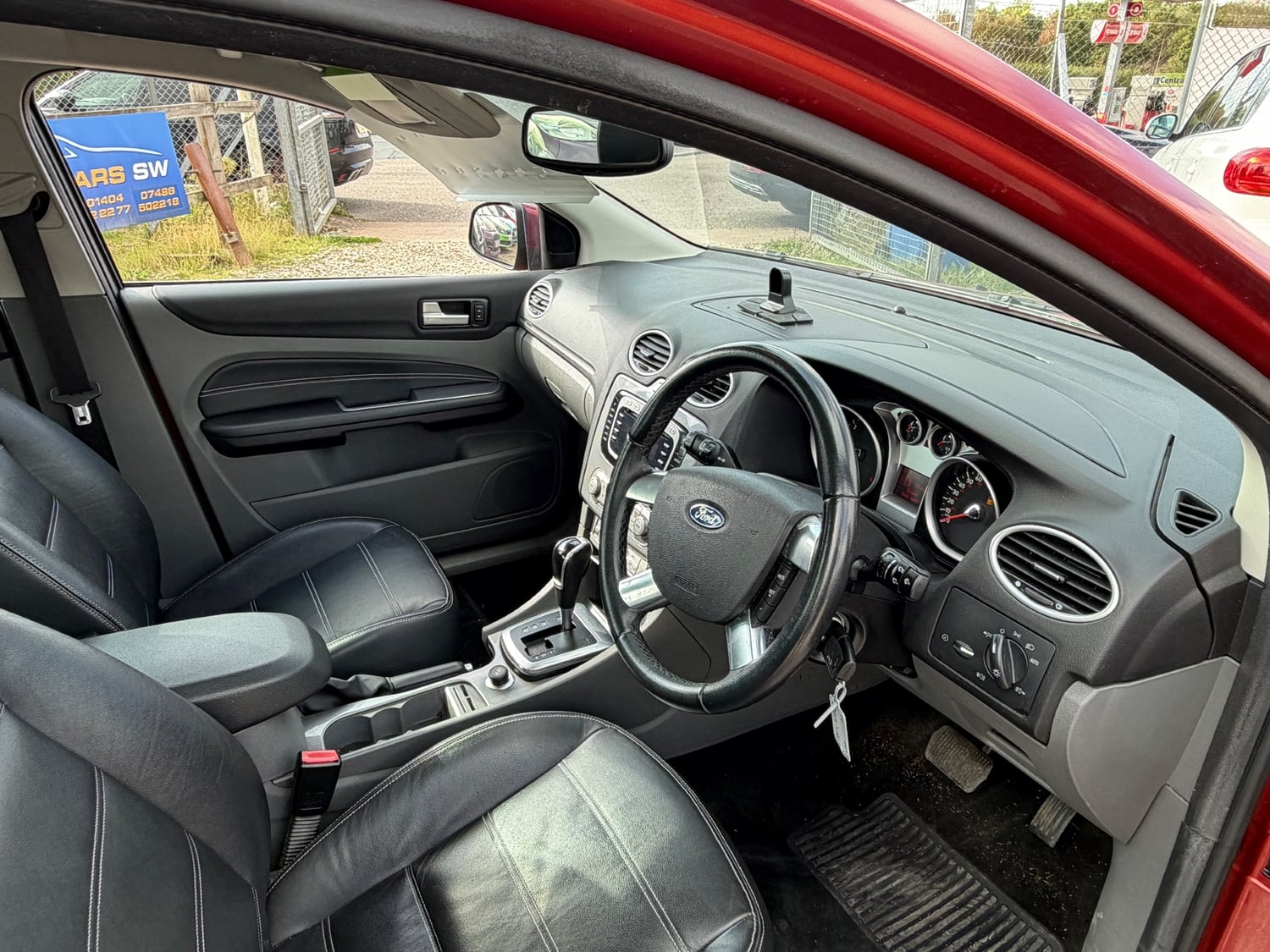 [ berth ]Ford Focus