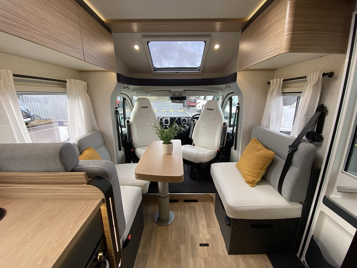 Pilote Evidence P740 FGJ 2026 for sale - Motorhomes & Caravans