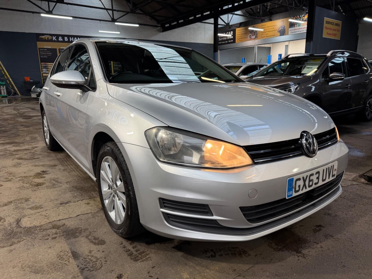 Volkswagen Golf 2013 - Cars