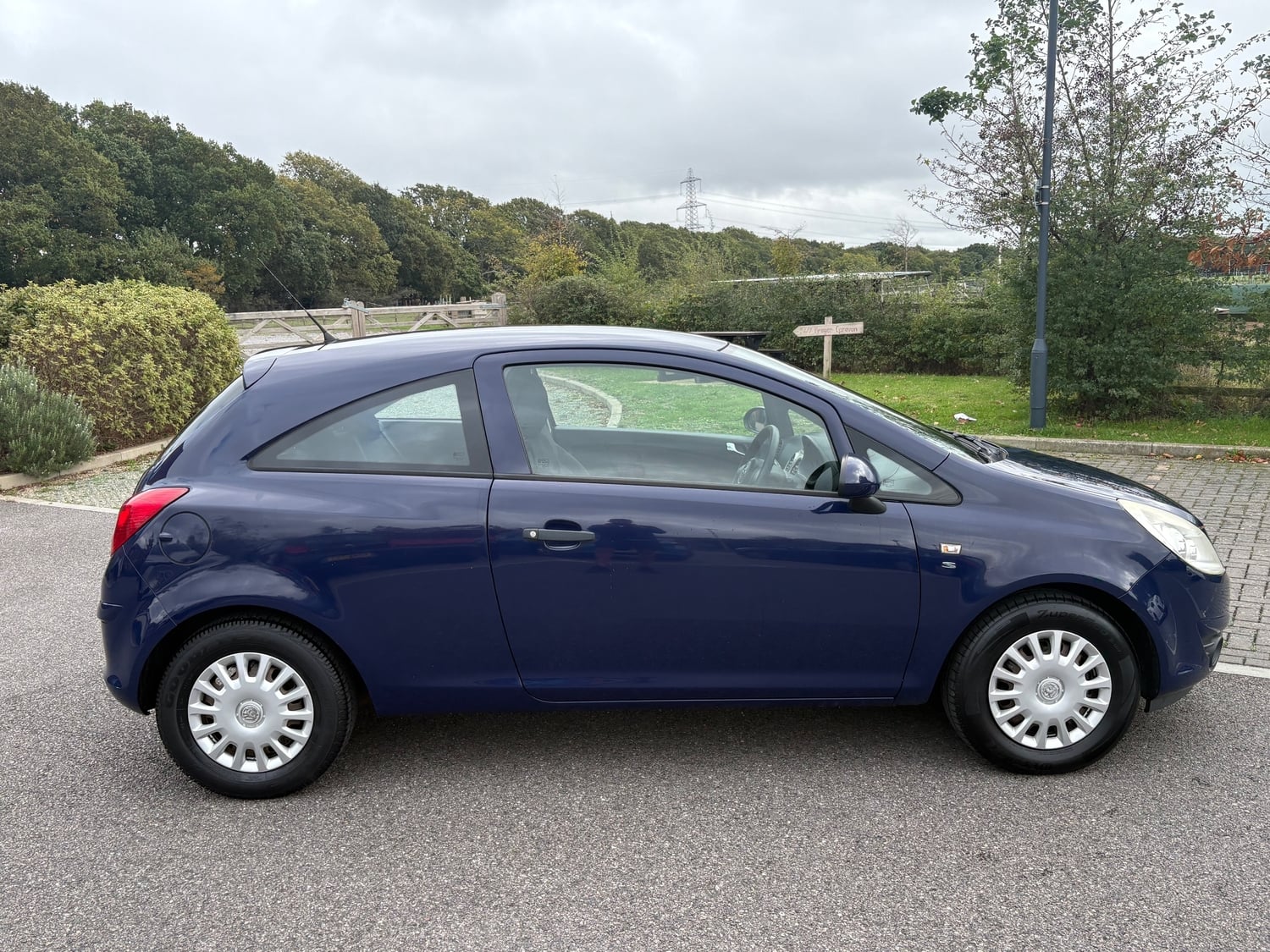 Vauxhall Corsa 2010 - Cars