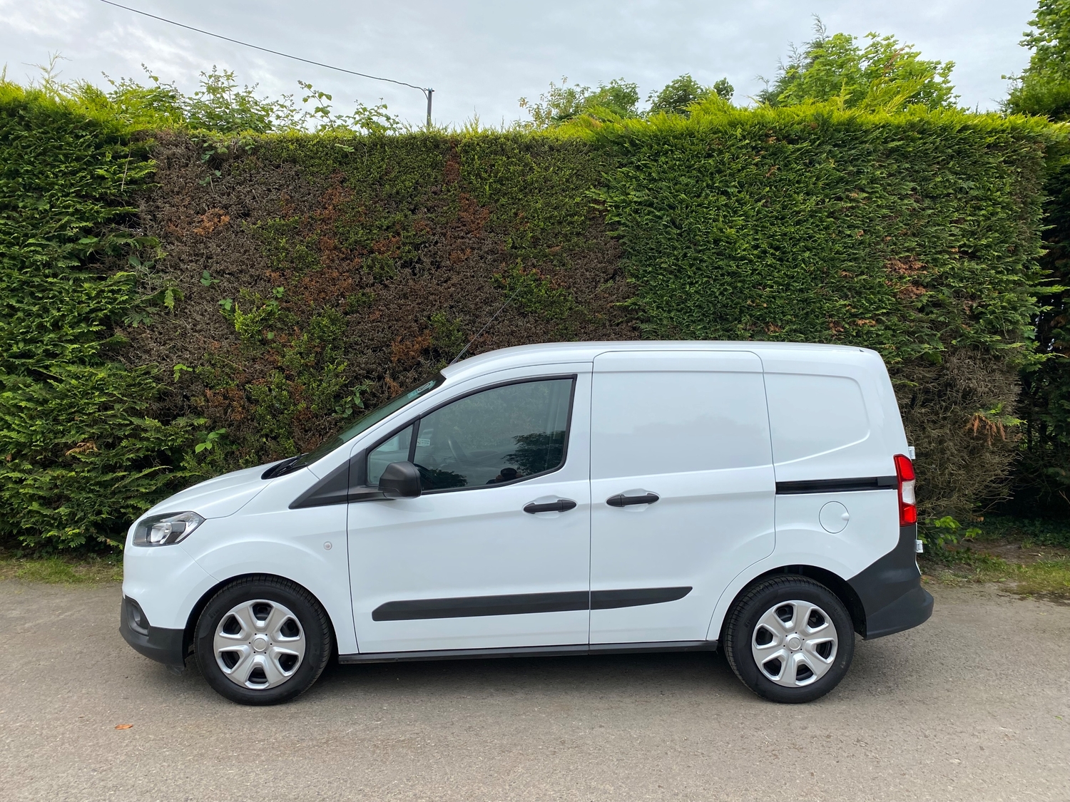 Ford Transit Courier 2020 - Vans & Commercial Vehicles