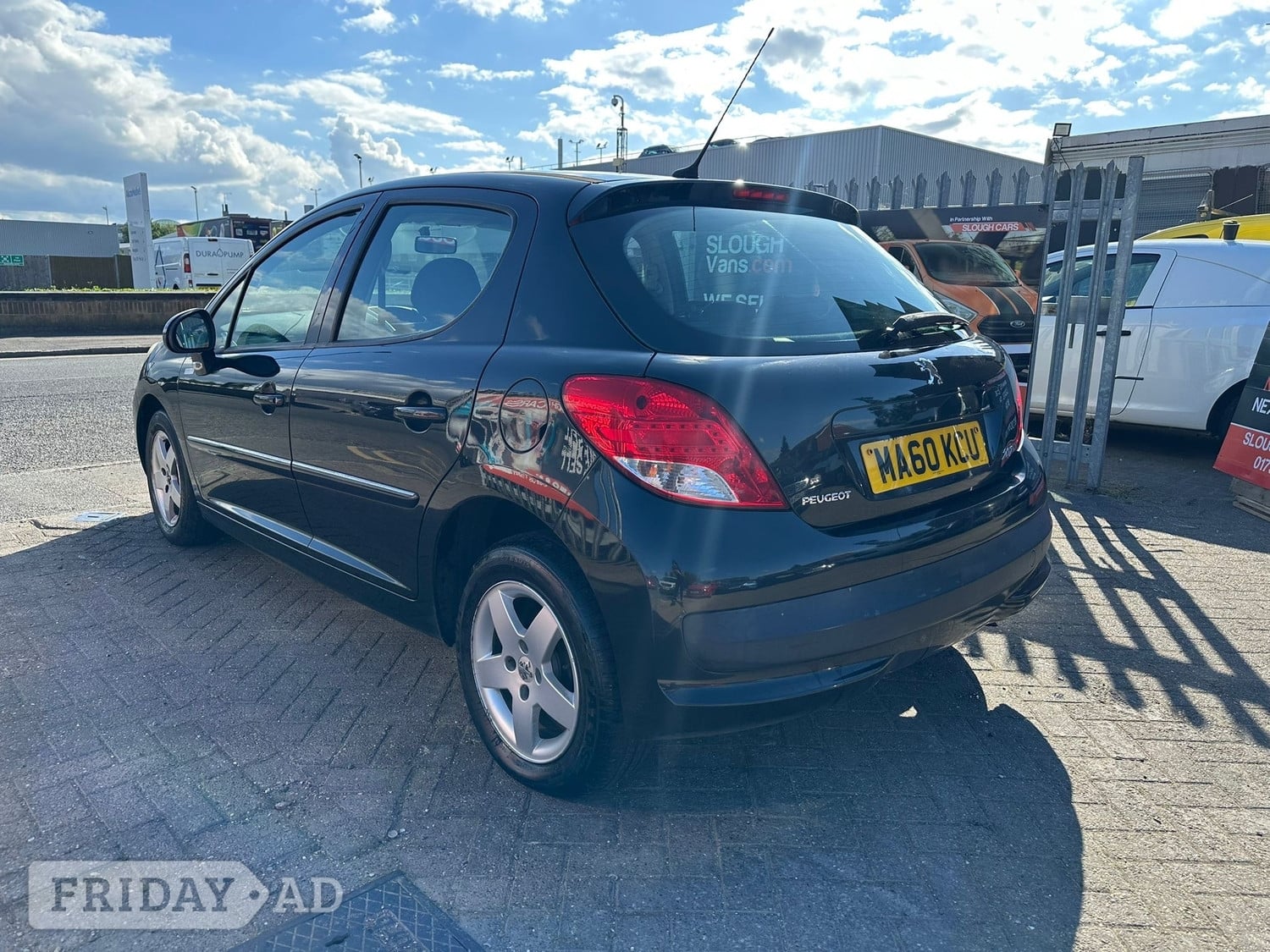 [ berth ]Peugeot 207