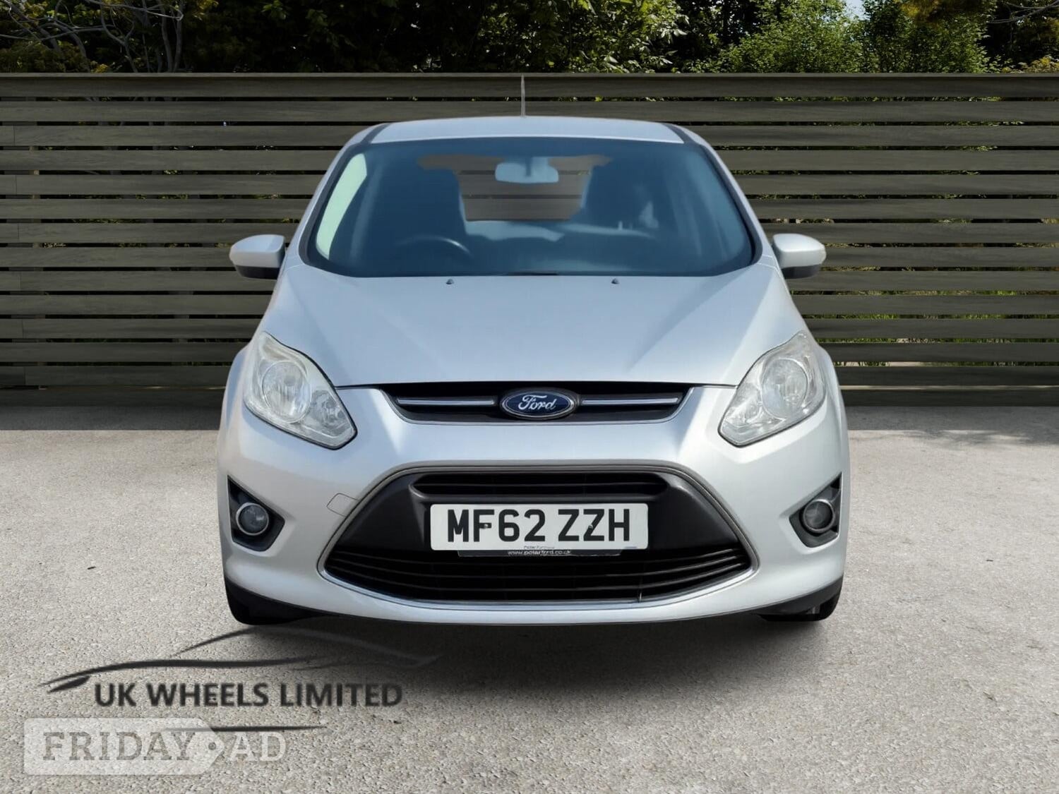 [ berth ]Ford Grand C-MAX