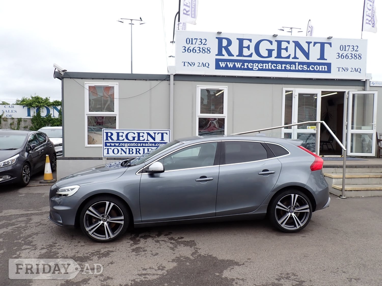 Volvo V40 2017 - Cars