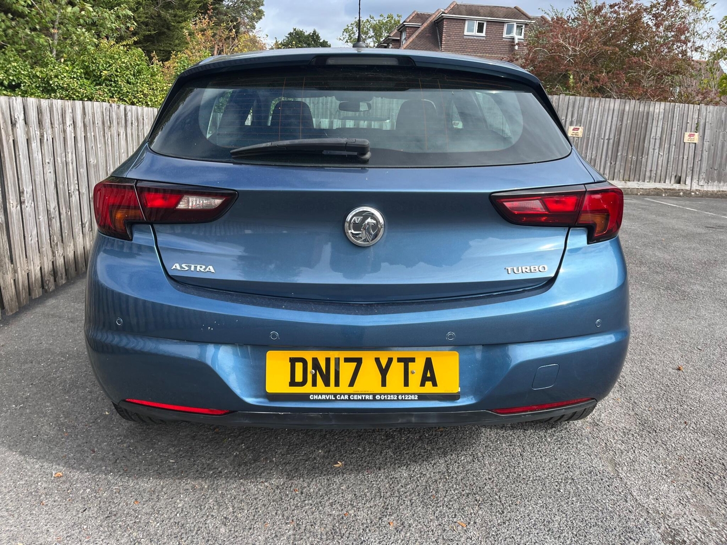 Vauxhall Astra 2017 - Cars