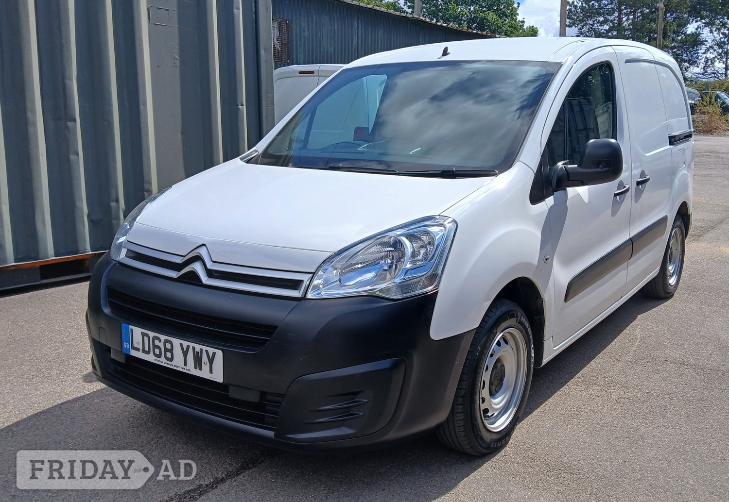 [ berth ]Citroen Berlingo