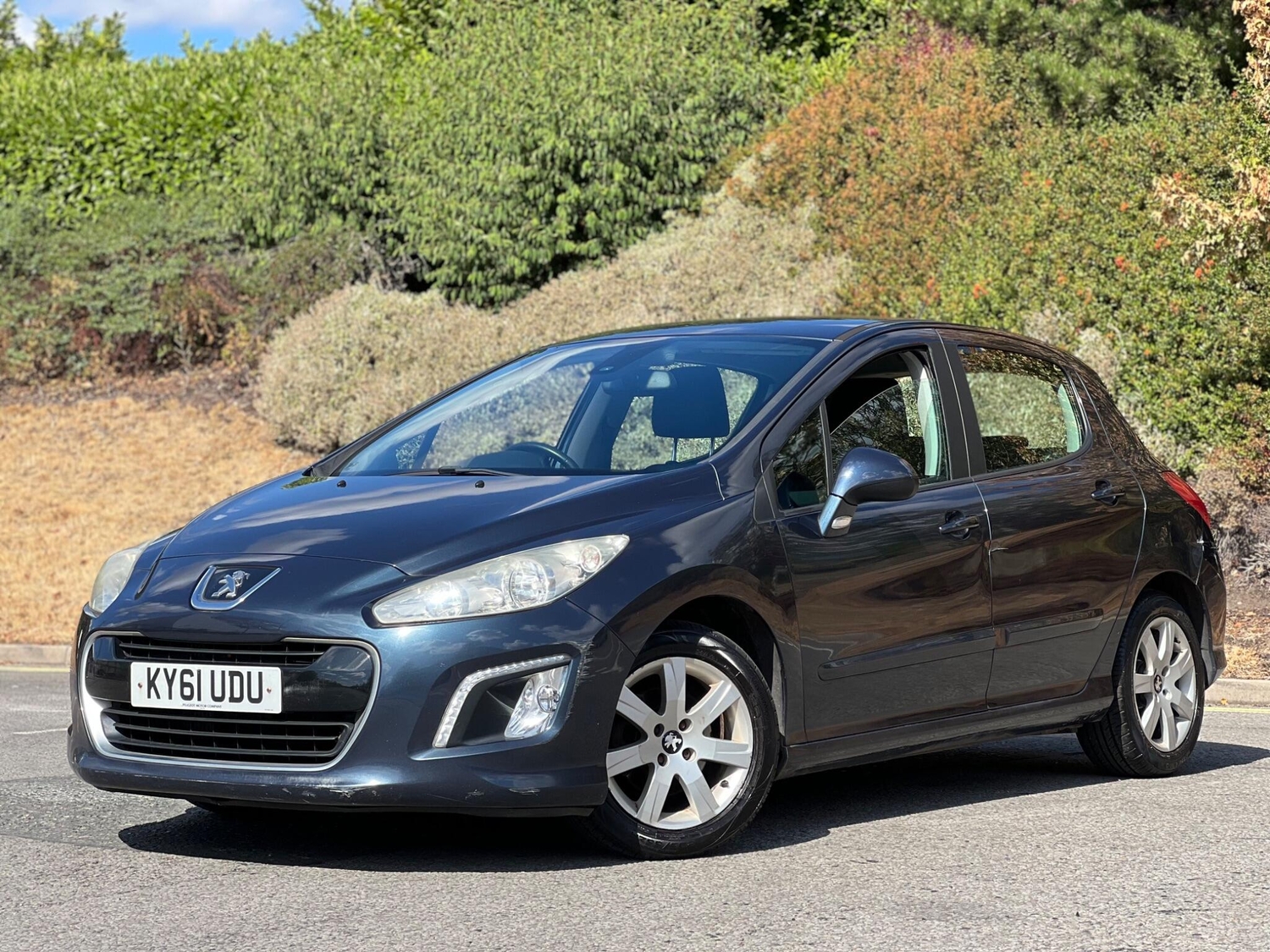 [ berth ]Peugeot 308