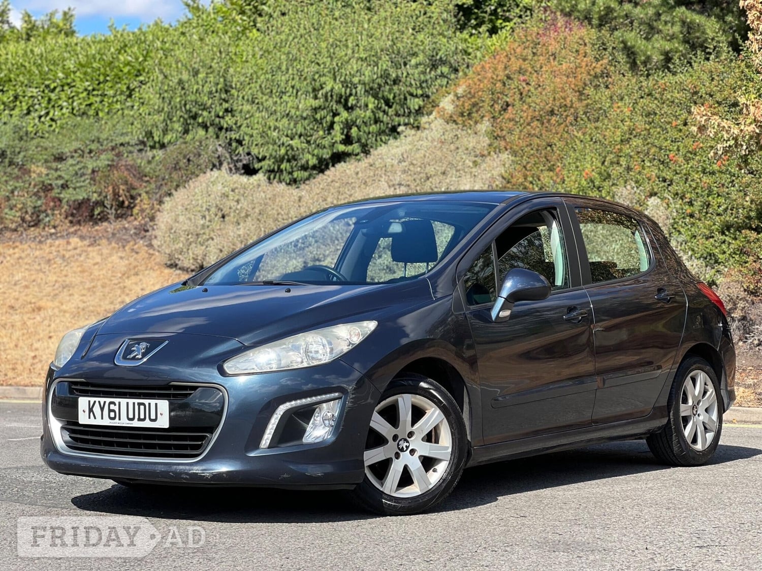 [ berth ]Peugeot 308