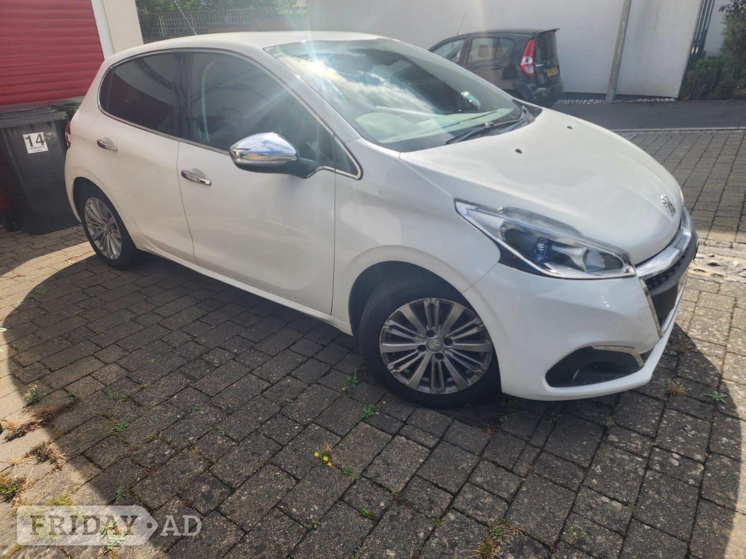 Peugeot 208 2017 in Wembley
