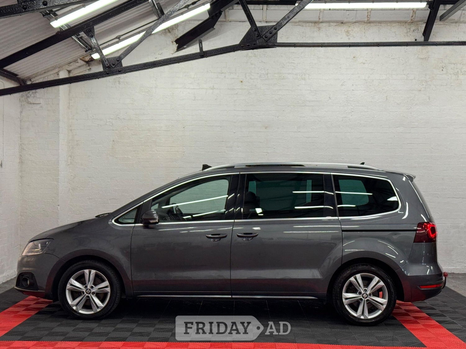 [ berth ]SEAT Alhambra