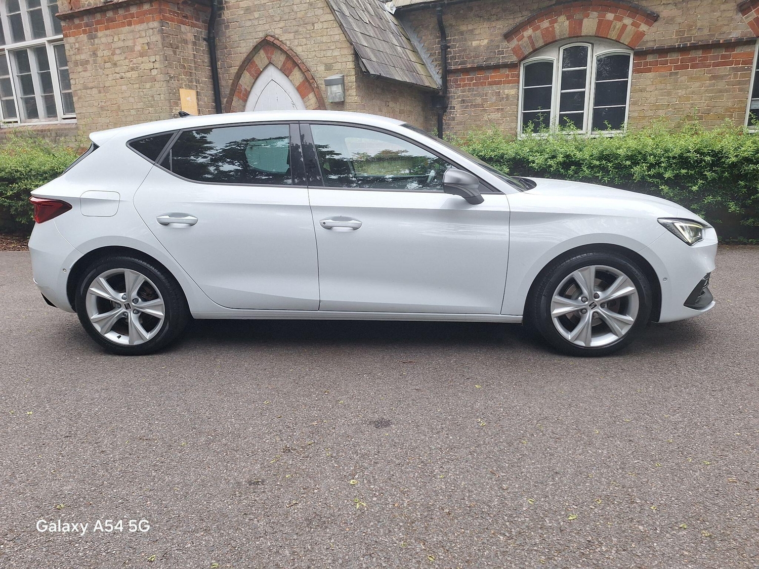 [ berth ]SEAT Leon
