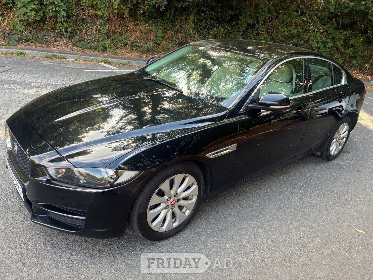 [ berth ]Jaguar XE