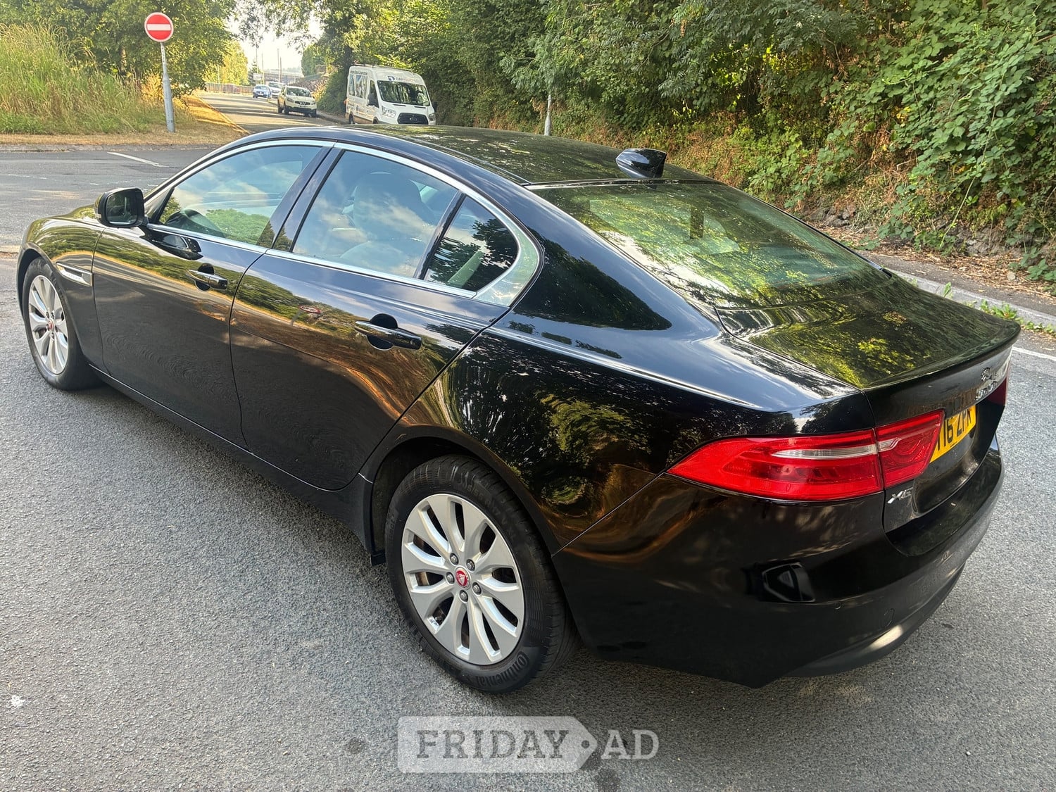 Jaguar XE 2016 - Cars in Hengoed