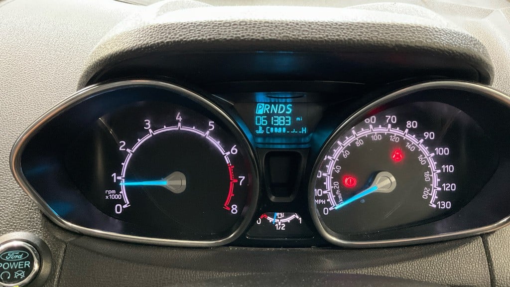 [ berth ]Ford Ecosport