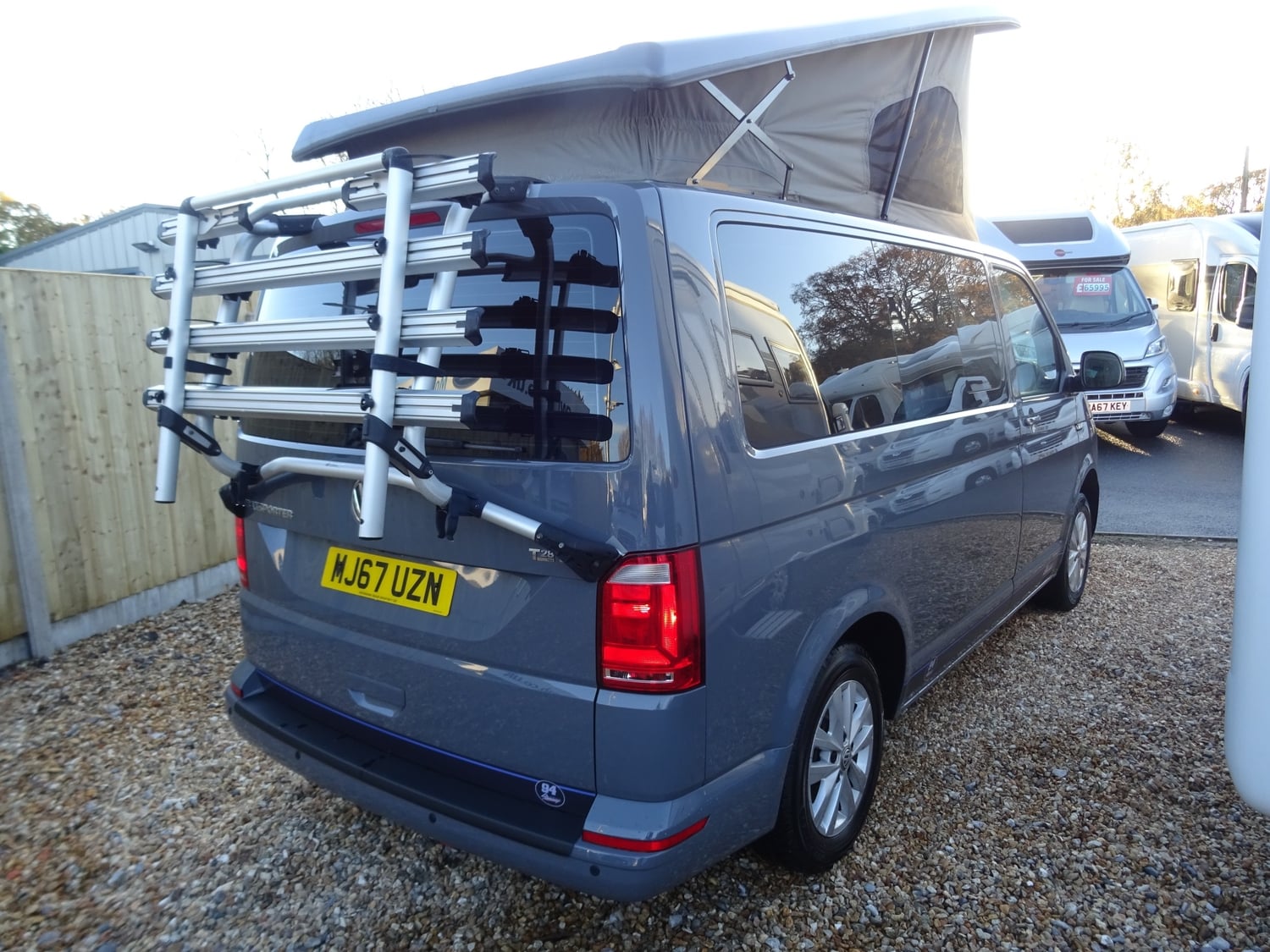 Autohaus Ashton 2017 - Motorhomes & Caravans