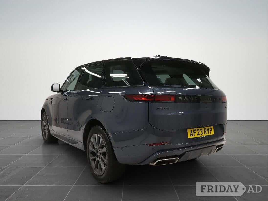 [ berth ]Land Rover Range Rover Sport